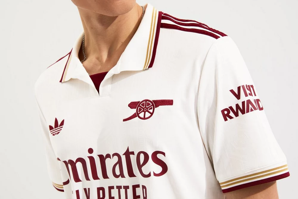 Arsenal adidas 25/26 Third Shirt - Image 4